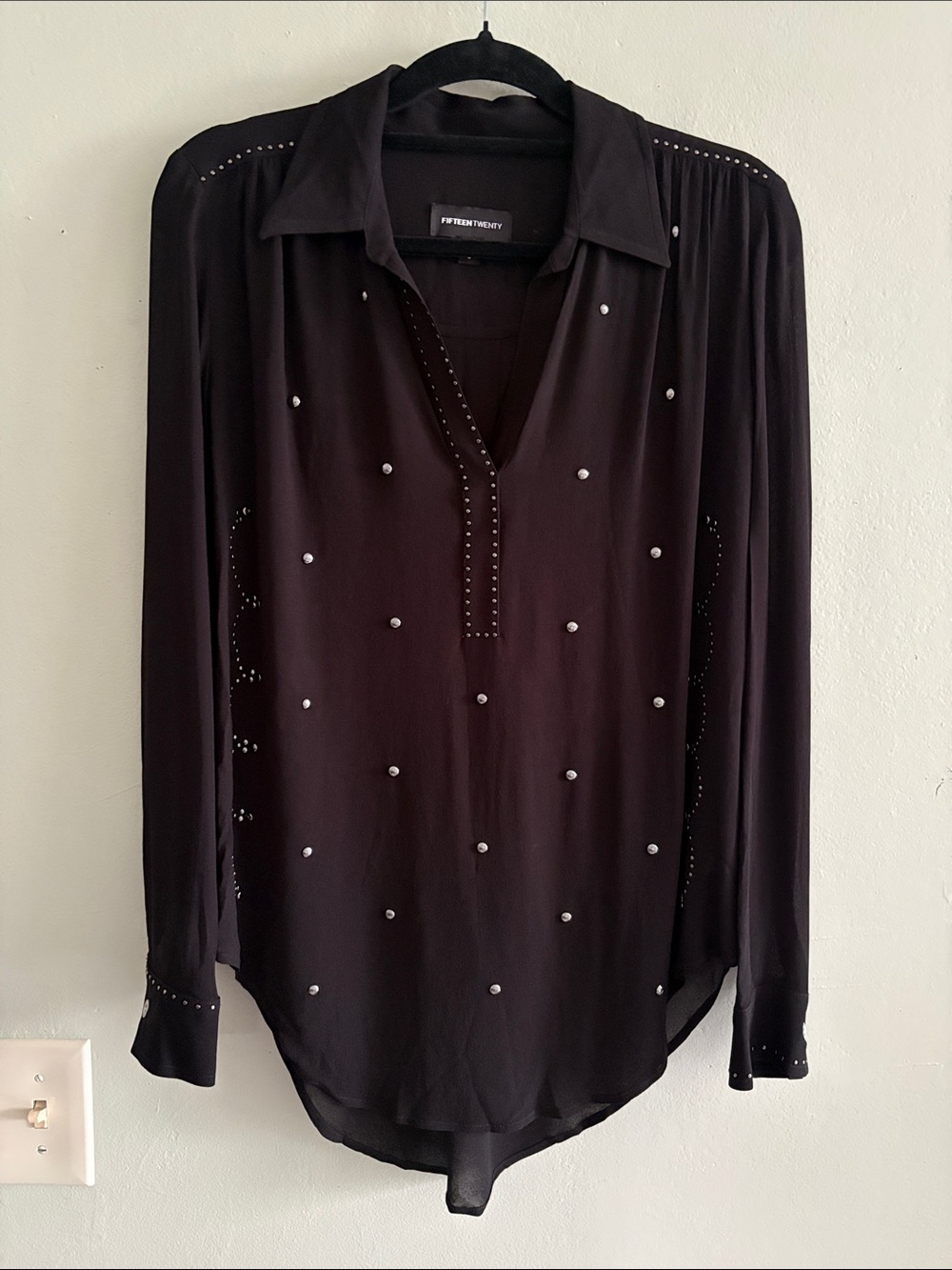 Black Embellished Long-Sleeve V-Neck Blouse S